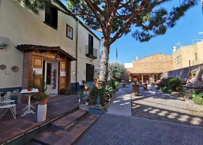 Mucha Masia Hostel Rural Urba El Prat de Llobregat